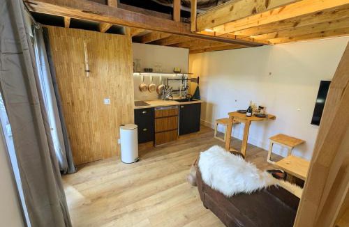 Neauphe-sous-Essai House | Fraakland