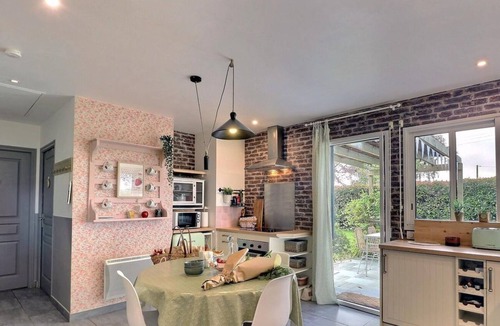 Corps-Nuds House | Fraise - Corps-nuds - Gîte