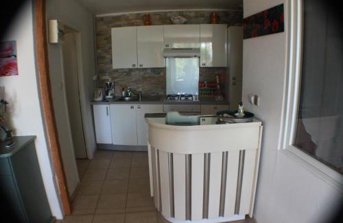 Saint-Priest House | Fraises des bois