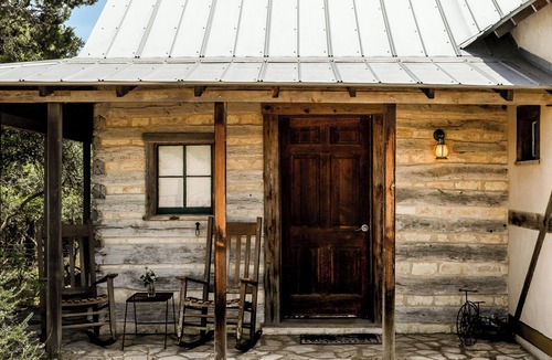 Fredericksburg Cabin | Francesca’s - Romantic Hill Country Getaway