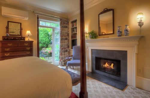 Yachting Village Bed & Breakfast | Francis Malbone House Inn