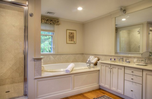 Yachting Village Bed & Breakfast | Francis Malbone House Inn