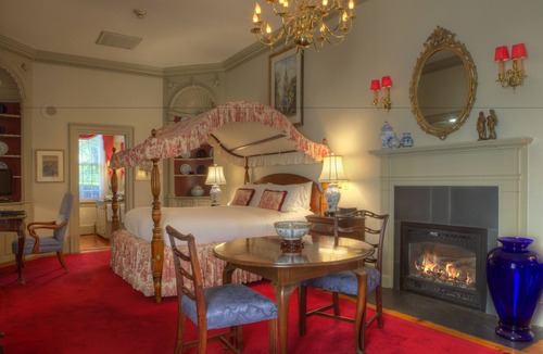 Yachting Village Bed & Breakfast | Francis Malbone House Inn