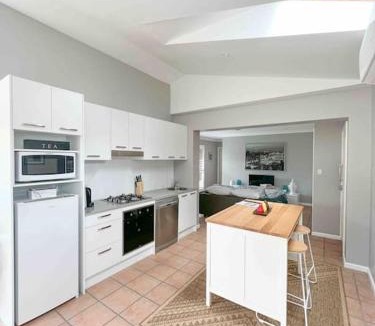 North Ryde Apartment | Frangipani