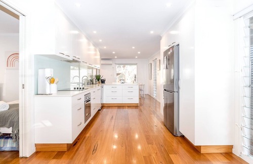 Hat Head House | Frangipani in Hat Head