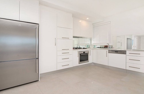 Terrigal House | FRANGIPANI | WIFI , Spacious Home | Accom Holidays