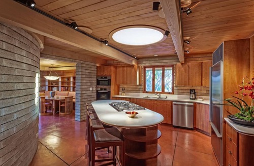 Kamuela House | Frank Lloyd Wright Designed Home in Beautiful Location!