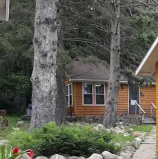 Emily Resort | Frank's Resort