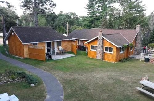 Emily Resort | Frank's Resort