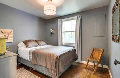 Franklin House | Franklin Cottage Cozy 2 bed 1 bath