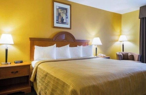 Franklin Hotel | Franklin Inn & Suites