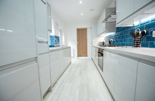 Reading House | Franklin Lodge