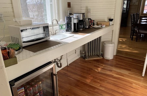 Saranac Lake Bed & Breakfast | Franklin Manor - King Suite Optional Adjoining