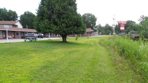 North Bay Hotel | Franklin Motel, Tent & Trailer Park