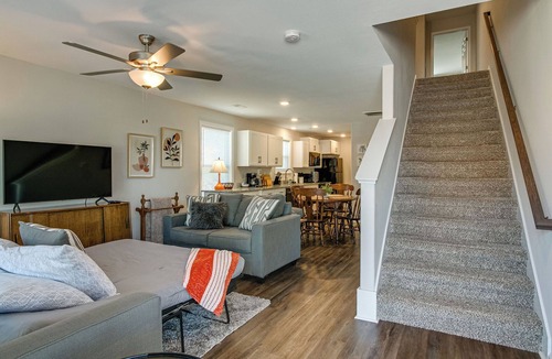 Clarksville House | Franklin Street