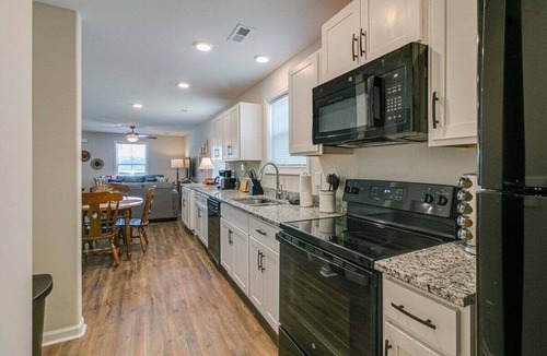 Clarksville House | Franklin Street