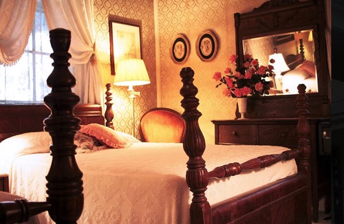Franklin Bed & Breakfast | Franklin Terrace Bed and Breakfast