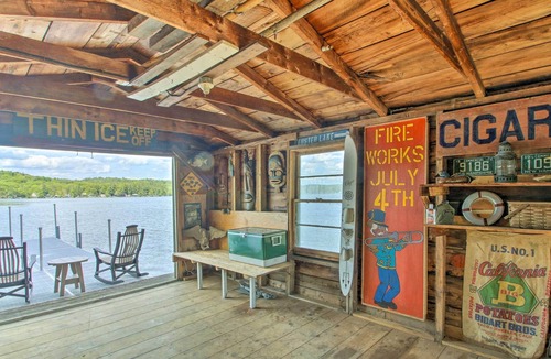 Franklin House | Franklin Waterfront Home: Kayaks & Boat House