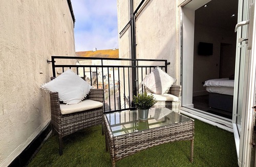 North Shore Apartment | Franks, Apartment 2 - Blackpool