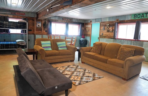 Sunrise Beach Apartment | Franky and Louie's Bunkhouse 1