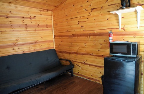 Sunrise Beach Cabin | Franky and Louies Blue Cabin 2