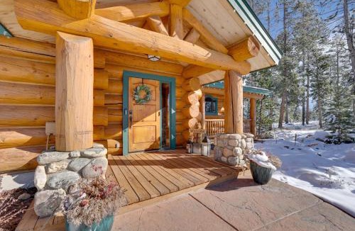 Granby House | Fraser Chalet w/Hot Tub & Mountain Views