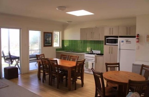 Happy Valley House | Fraser View Unit 1 on Fraser Island