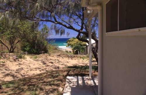 Happy Valley House | Fraser View Unit 1 on Fraser Island