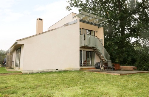 Harleston Cottage | Frater House