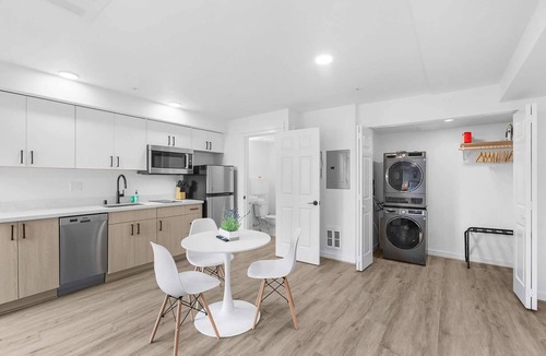 Fremont Apartment | FRE01 - Boeing’s Vintage Nook