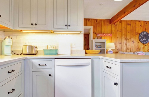 Phippsburg Cottage | Fred Cottage - Spacious retreat on Popham Beach!