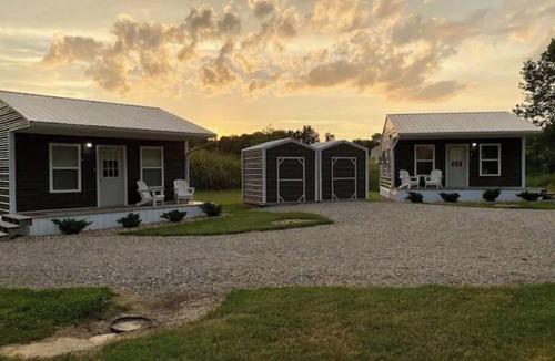 Carbon Hill House | Fred - Cozy tiny home 7 miles from Ohio University