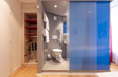 Center House | Fred Guest House Hauptbahnhof - Self Check-in