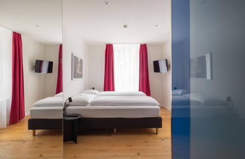 Center House | Fred Guest House Hauptbahnhof - Self Check-in