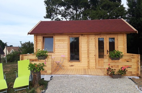 Saint-Ouen-de-Mimbre Ski Chalet | fred's cottage