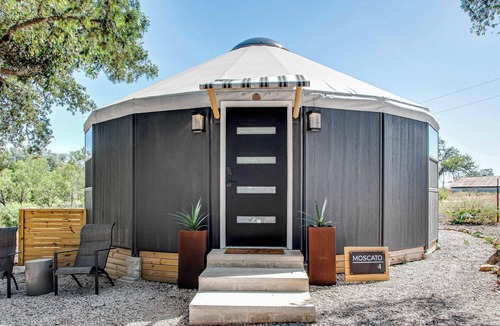 Fredericksburg House | Fredericksburg Luxury Yurt with Hill Country Views