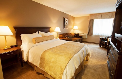 Fredericton Hotel | Fredericton Inn