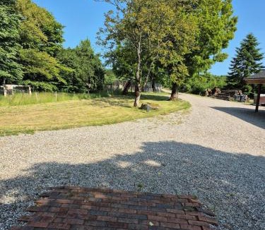 Sommersted Villa | Fredfyldt skovbolig med udespa