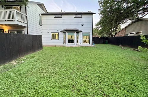 East Oak Hill House | Free $100~2KBR&2.5BA~Pet Friendly~FastWifi~Park