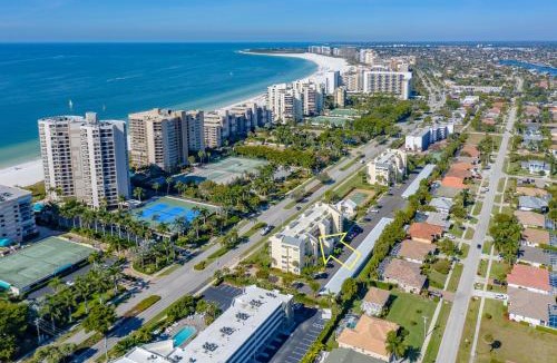 Marco Island Apartment | Free Beach Access at this Updated 2 Bed 2 Bath