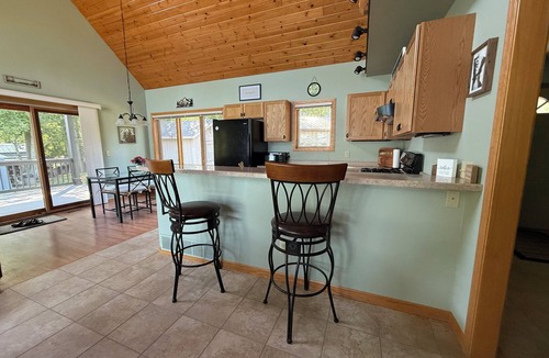 Aitkin Cabin | Free Boats Sleeps 8 3 Lake Chain Steps to Water