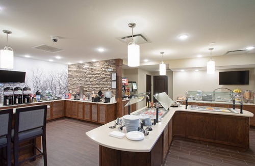 Littleton Condo | Free Breakfast Buffet. Near Red Rocks Amphitheater!