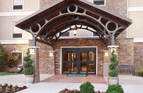 Rogers Condo | Free Breakfast. Gym. Close to Mercy Hospital Northwest Arkansas!