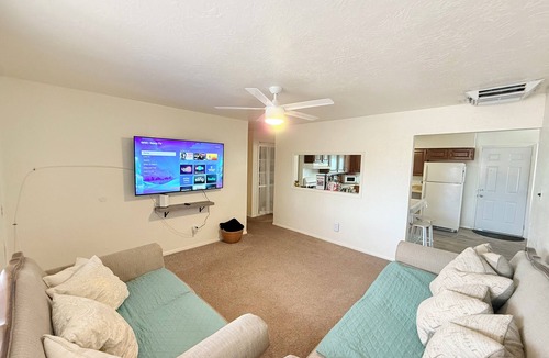 Farmington House | Free Chick-fil-A&Starbucks! Sierra Vista Hideaway!
