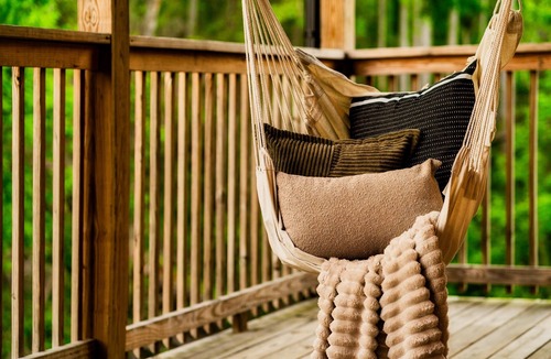 Gatlinburg Cabin | Free Dollywood Tix/Luxe/Spacious/Modern/Game Room