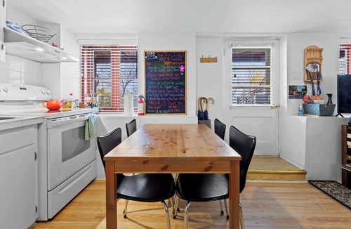 Desjardins Apartment | Free ferry | Aux Trois Filles