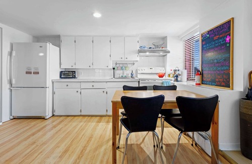 Desjardins Apartment | Free ferry | Aux Trois Filles