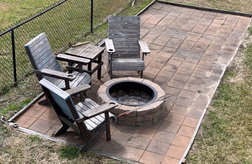 Galveston House | FREE Golf Cart Cozy updated beach cottage with view of Gulf and community pool