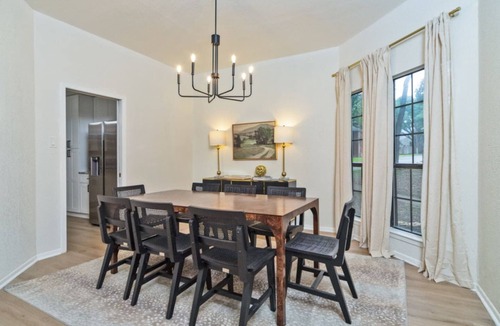 Wetmore House | *Free Heated* Pool & Hot Tub, Large Home, King Bed