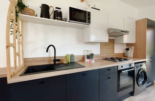 Saint-Omer House | Free kayaking, Waterfront house